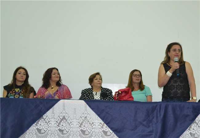 Merenda escolar cada vez melhor em Manhuaçu: cantineiras participam de curso